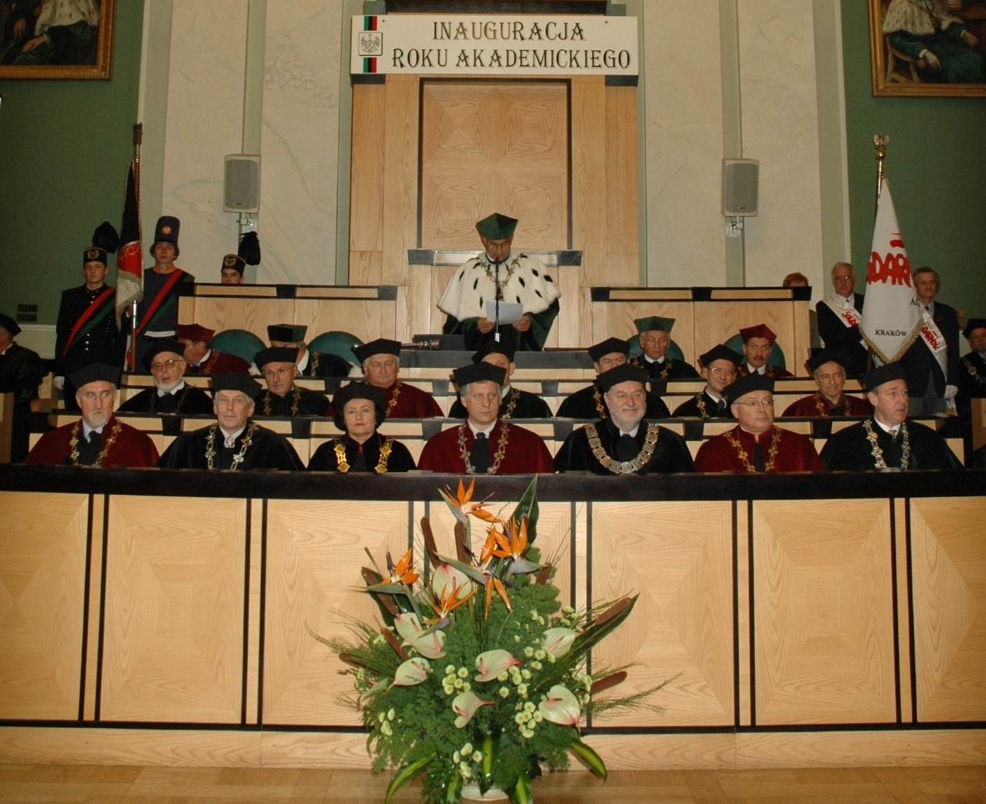 Zdj. 4. Inauguracja roku akademickiego 2005/2006 w auli AGH 